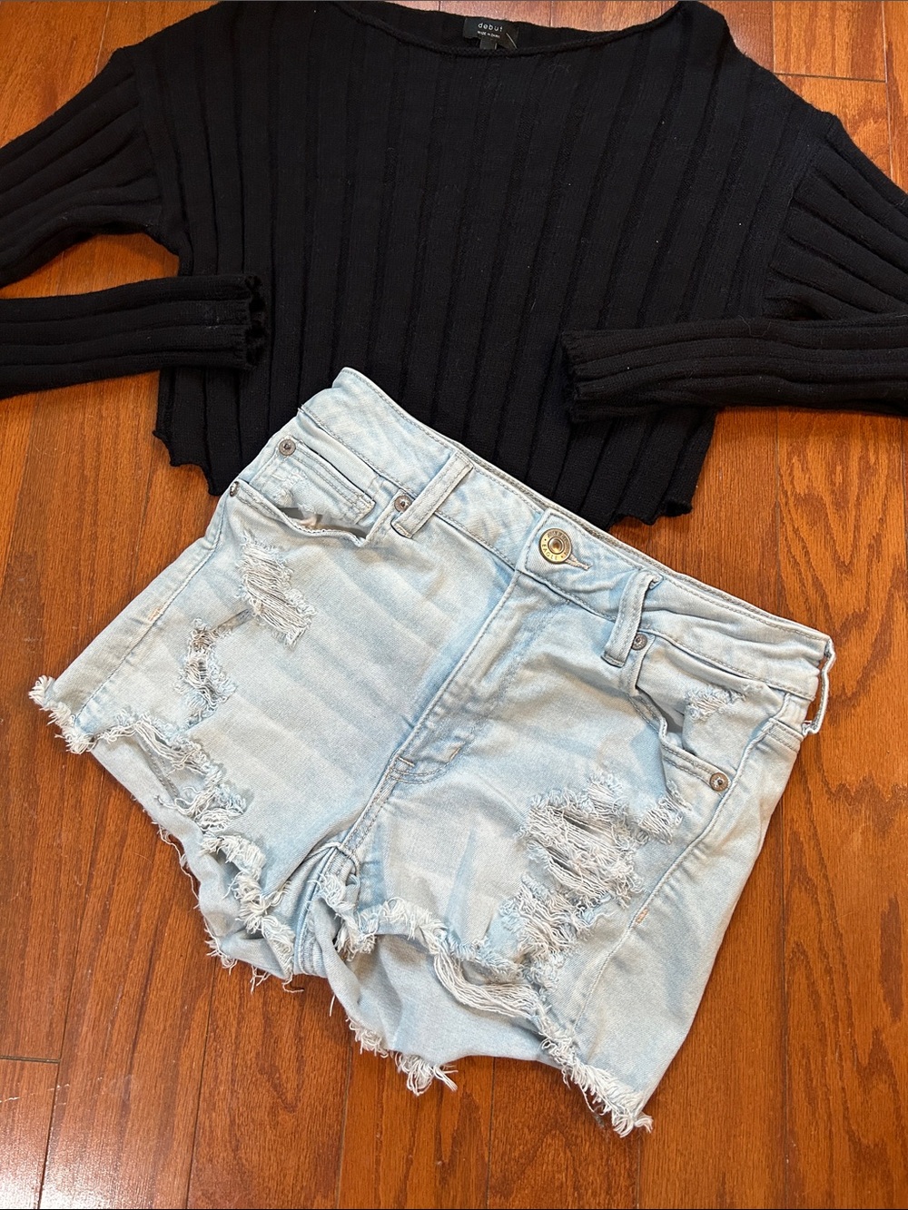 American Eagle Hi-Rise Shortie